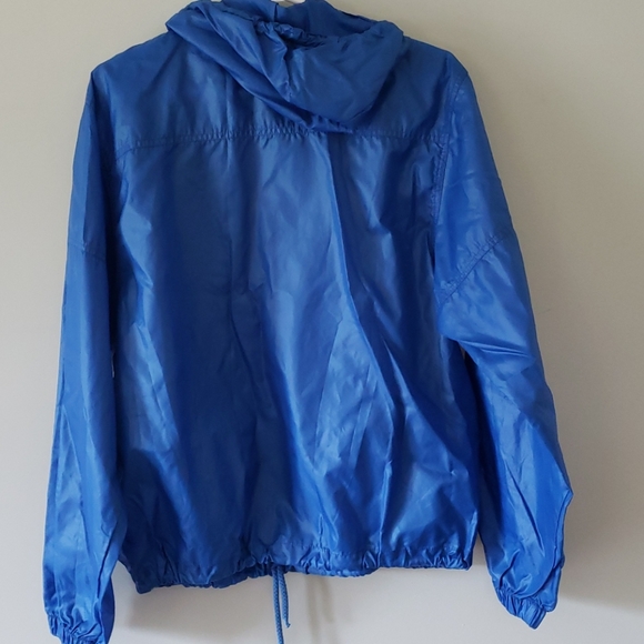 Lacoste windbreaker, small vintagey - Picture 3 of 4